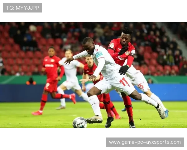 拜仁依靠速度差拉开对手防线：速度与技术的完美结合