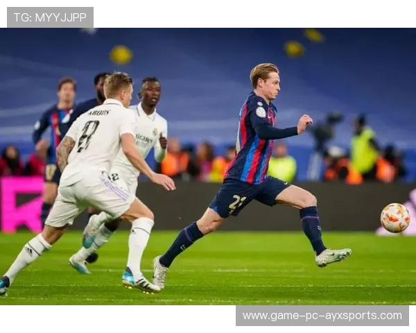 拉菲尼亚回撤突破后传中致胜入网