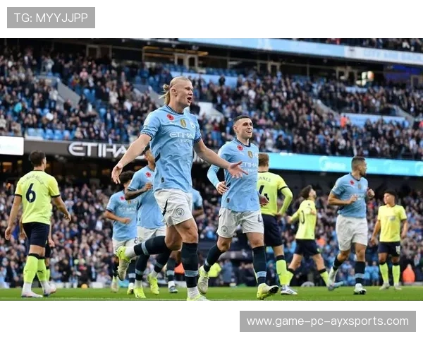 曼城角球战术奏效，禁区争顶成制胜点