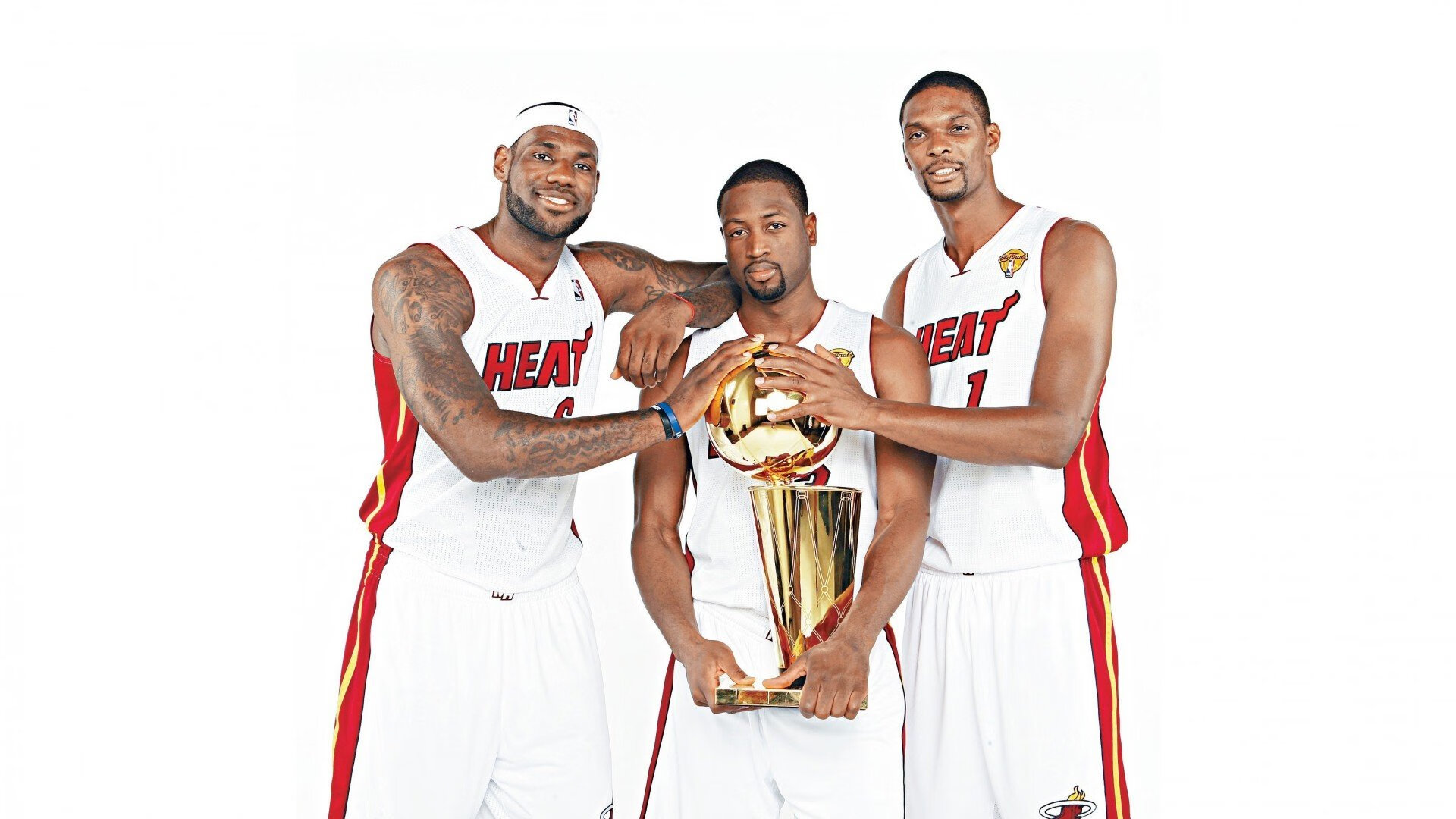 1998年总决赛第六场：乔丹带领公牛在倒数第二分钟完成奇迹逆转，成功夺冠，成为他六夺冠军的经典瞬间之一。